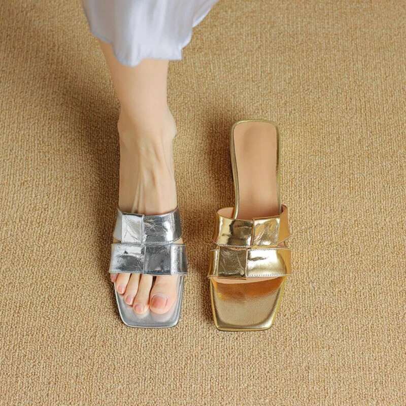 Plus Size 2025 Summer Casual Flat Slippers Outdoor Beach Flip ps Female Trend Brand Design Slides Shoes Women