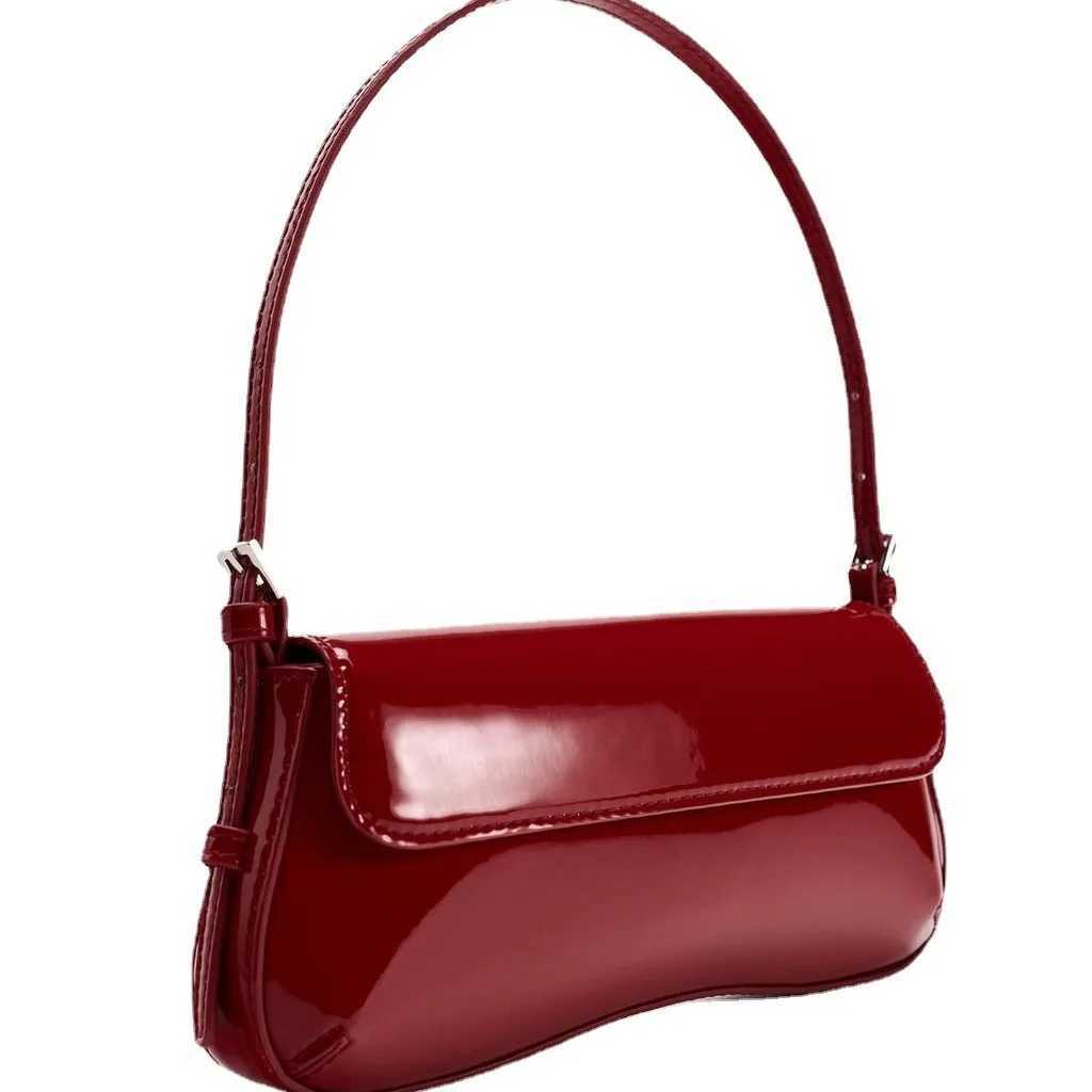 Red Patent Leather Underarm Bag Fashionable Simple Commuter Flap Pocket Shoulder Bag 2025 Spring Autumn New Product Handheld Bag Z250303