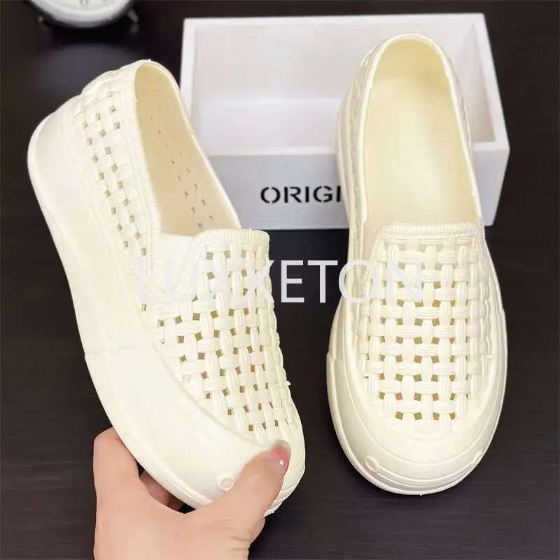 Summer New Women Fashionable Baotou Hollow Soft Sandals Thick Sole Non Slip Breathable Free Shipping