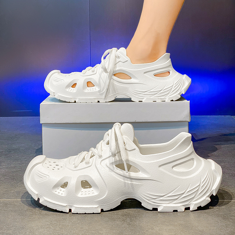 Cave men's sandals, oversized outdoor sports, summer new styles, women's couple water shoes, trendy shoes designer sandals