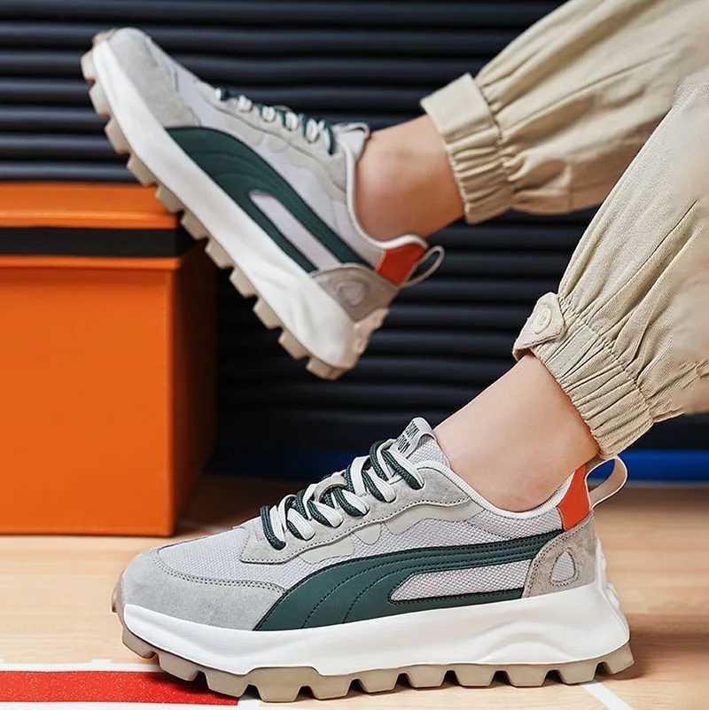 Soft Bottom Fashionable Casual Shoes Sport Running Shoes Men Outdoor Running Comfortable Breathable Sneakers Size 39-44C250304