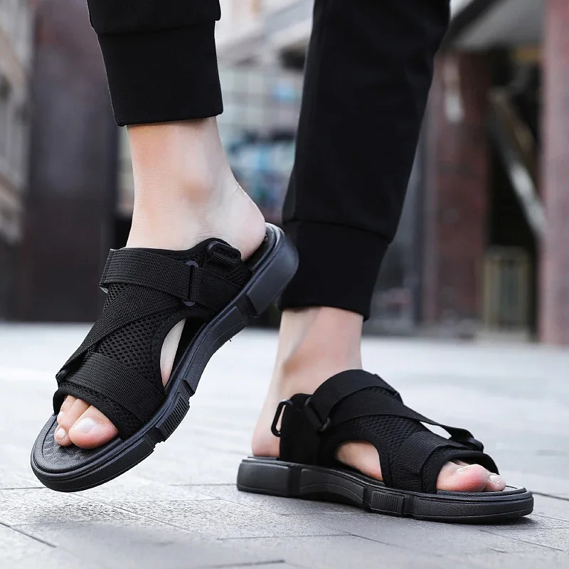 Men Sandals Soft Comfortable Non-Slip Men Shoes High Quality Woven Beach Sandals Mens Gladiator Sandals Summer Casual Flat Shoes 250303