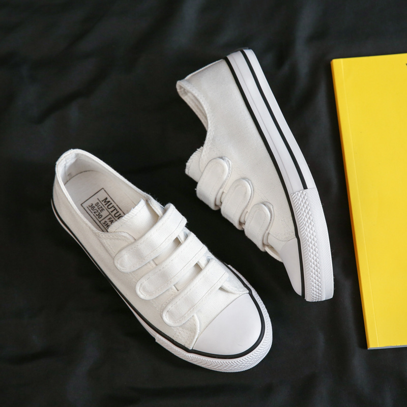 2025 New Spring Low Top Korean Edition Velcro Canvas Designer Girls' Board Lazy White Shoes Trendy Sports Shoes