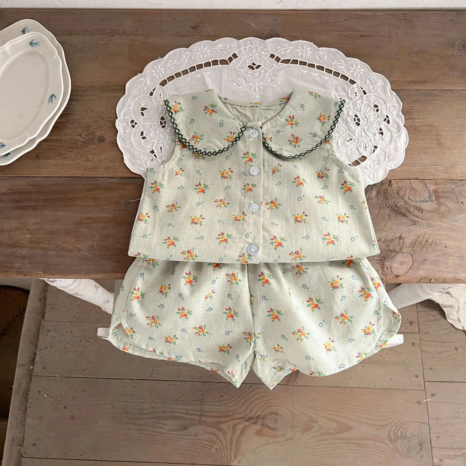 Ins Korean Version Girl Baby Pure Cotton Floral Doll Collar Cardigan Shirt Loose Bread Shorts Set 250304