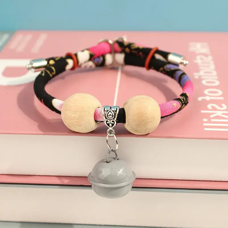Update 2025 New Supplies: Pet Insect Anti Jumping, Stinging, Lice , Puppy, Cat Collar, Bell, Camphor Wood Necklace, Wholesale Free