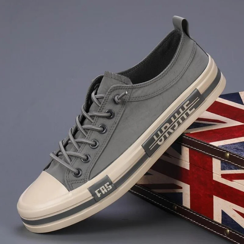 Summer Casual shoes Mens Sneakers In Low Cut Casual Fashion Sports Shoes Light weight Men CANVAS Shoes 250228
