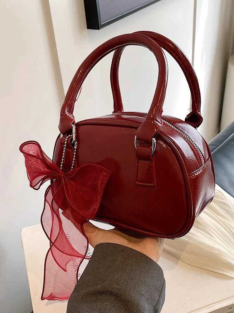 Womens Red Handbag Korean Style Fashion Lace Bow Decoration Bridal Square Bag 2025 New Pu Leather Cross Body Bag Womens Z250303