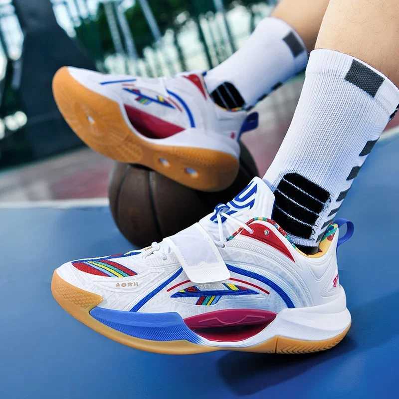 hot Basketball for Men and Wen Low Cut Mesh Breathable Anti Slip Shock-absorbing Soft Sole Night Light Sports Shoes Z250303