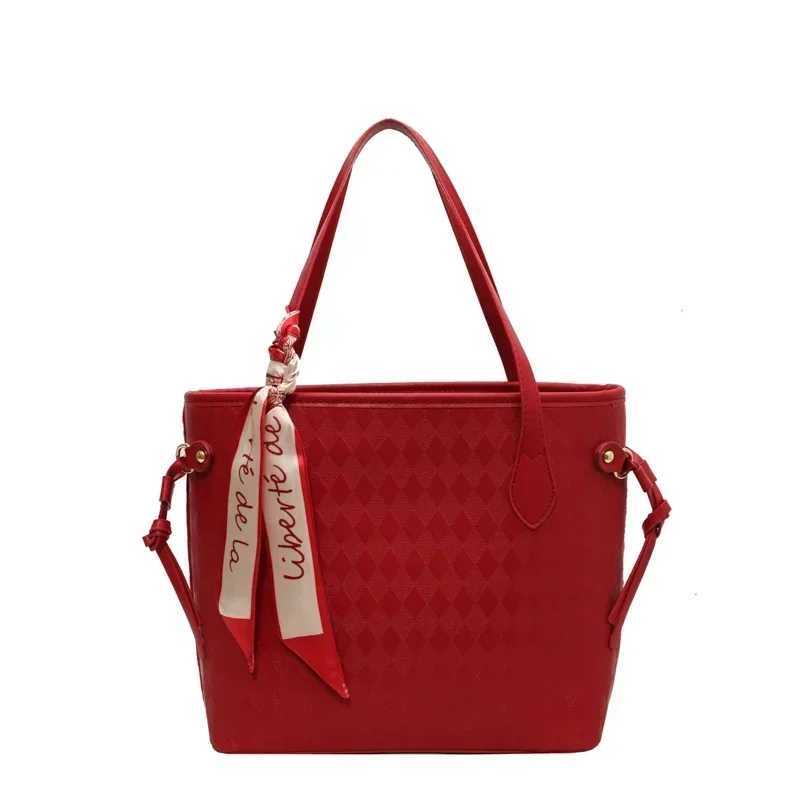 PU 2024 New Womens Bag Fashion Trend Shoulder Bag Leisure Commuter Handbag Minimalist Versatile Design Red Large Capacity Z250303