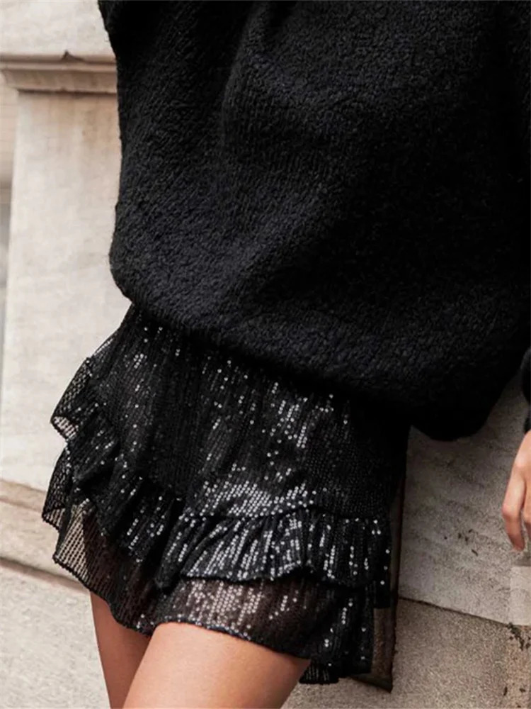 Womens Glitter Ruffle Shorts Casual Elastic Waist Bow Front Loose Shorts Fashion Party Elegant Shorts 250303