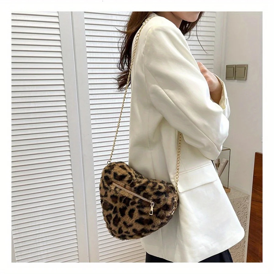 Leopard Love Mini Shoulder Bag Autumn Plush Temperament Crossbody Bags Valentines Day Gift Birthday Gifts Ladies Supplies 250303
