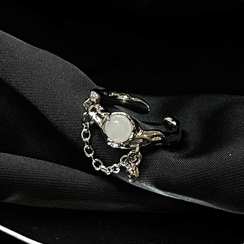 Couple Rings Two piece set of high-end moonstone ring womens opening ring niche design plain ring index finger ring French self-discipline ring H25303