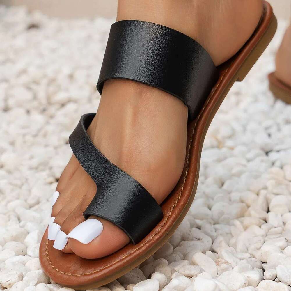 New Slippers Summer Lightweight Outdoor Sandals Comfortable Breathable Fashion Beach Flip ps Designer Slides Women
