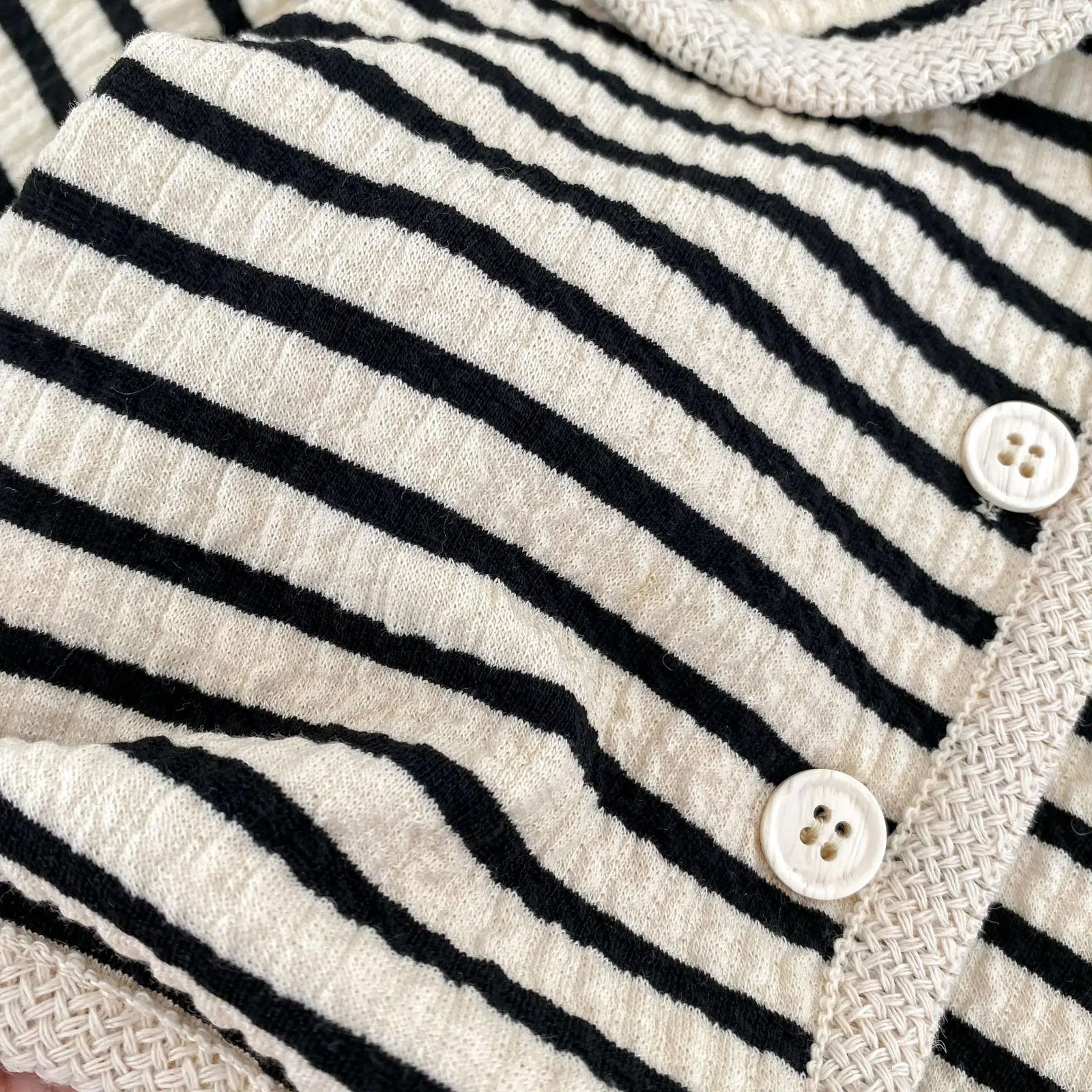 4251 Baby Clothing Set Spring Girls Striped Suit Long-sleeved CoatWide-leg Pant Girls Two-piece Suit. 250304