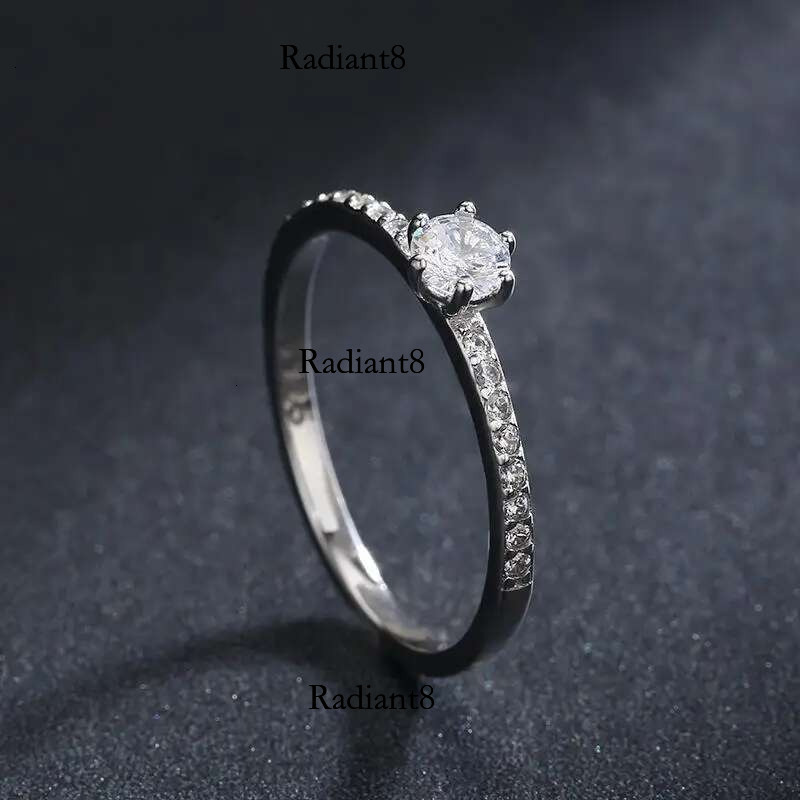Butterflykiss 4.5mm S Sterg Sier Round Real Moissanite Rings For Women Girls Cassic Wedding Statement Fine Jewelry Gift