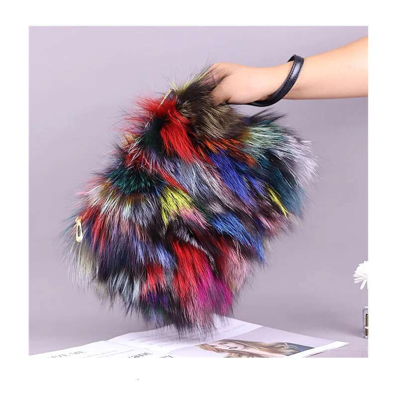 Fashion Bag Autumn And Winter Real Fluffy Fox Messenger Bags For Female Fur Warm Plush Handbag