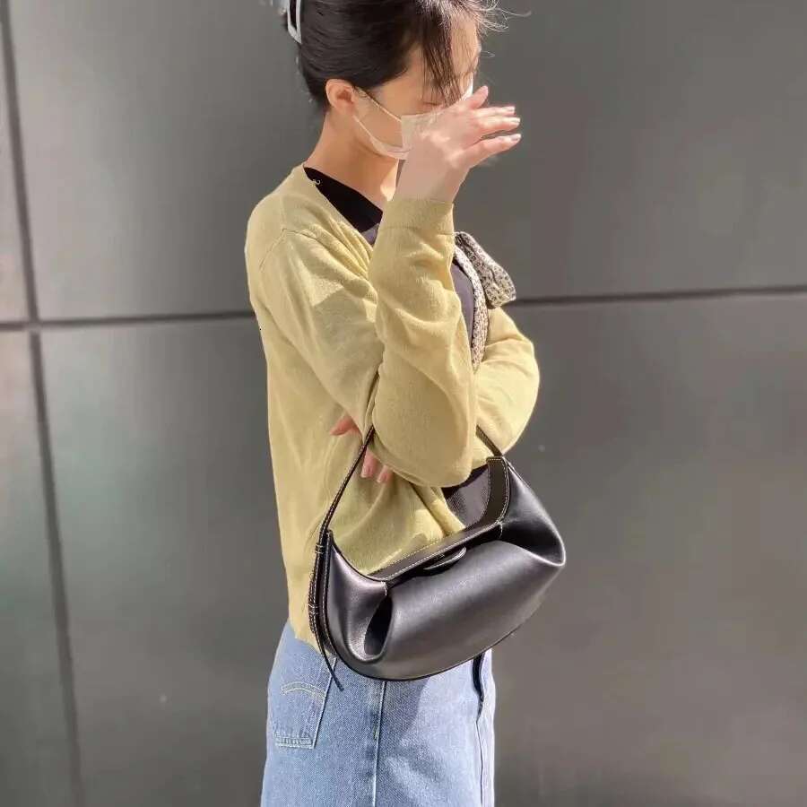 High Quality Shoulder Retro Leather Cloud Fold Fashion Brand Design Portable Handbag Trend Women's Bag