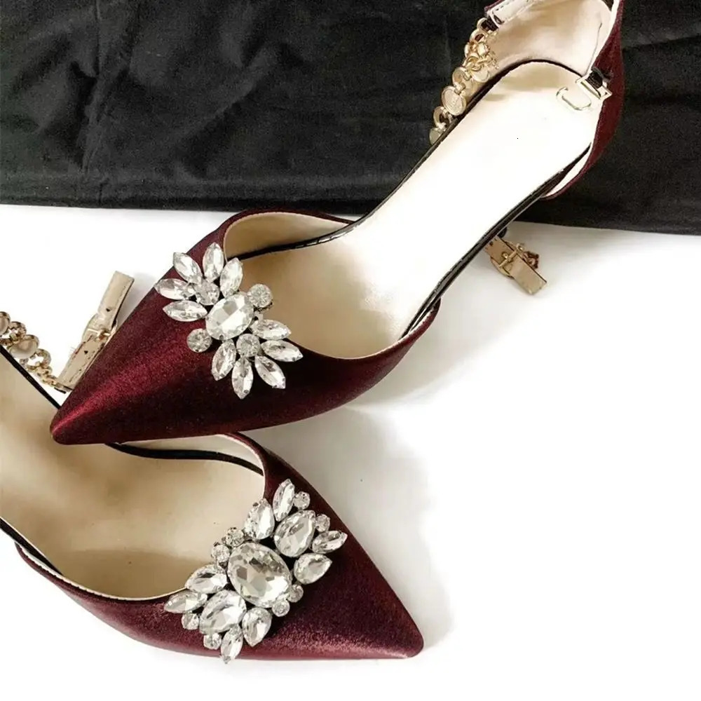 1PC Removable Lady Shoe Clips Wedding Bride Shoes Decoration Women High Heel Charms Jewelry Rhinestones Crystal Shoes Decoration 250218