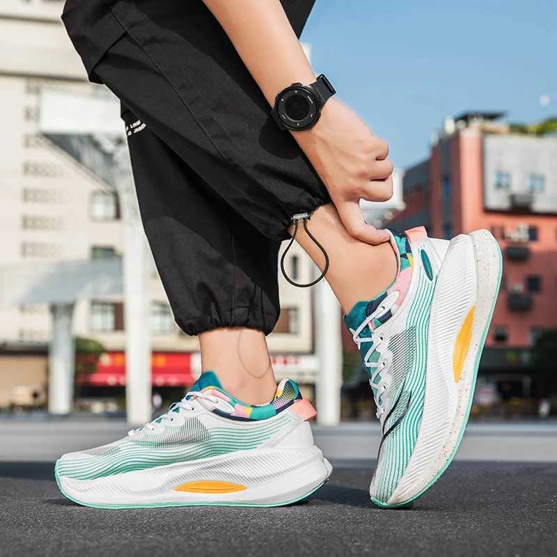 Upercritical E-TPU Mens Running Shoes for Wen Light Soft Cfy Sports Jogging Outdoor Cushioning Sneakers Men Training Shoes Z250304