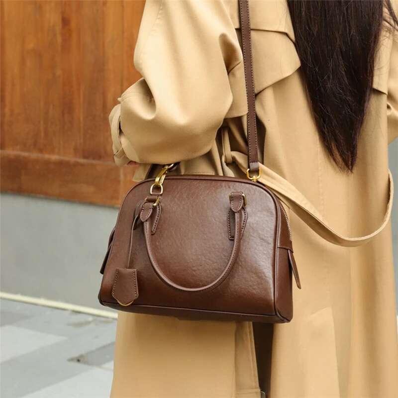 Vintage Genuine Leather Bowg Tote Handbags For Women Trend Designer Shell Work Ladies Shoulder Crossbody Bags