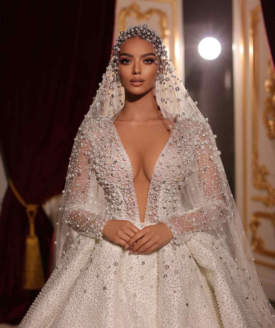 A e Women Wedding V Neck Long Sleeves Bridal Gowns Sequins Pearls Lace Sweep Train Dress Custom Made