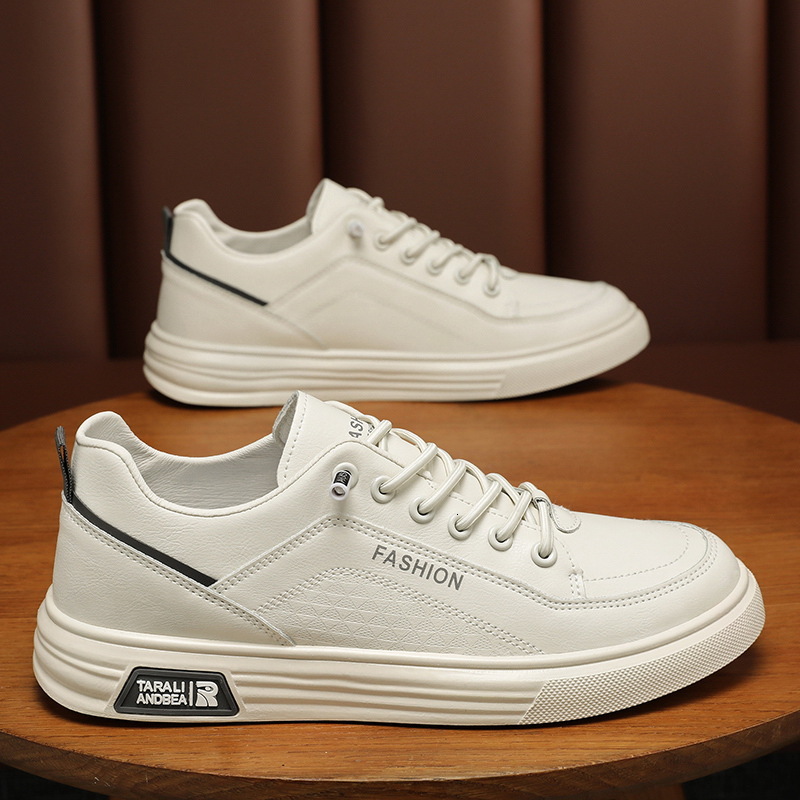 Summer Designer s New Breathable White Shoes 2025S Men s Trendy Versatile Low Top Leather Soft Bottom Outdoor Sports And Leisure Fashion Board Shoes