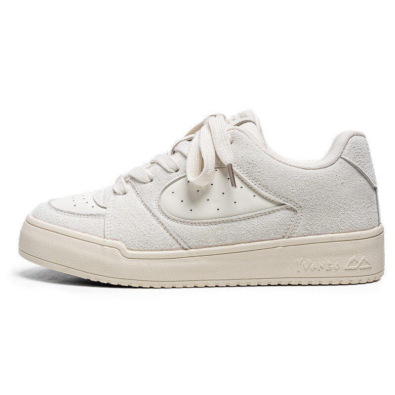 Large Couple 2025 Spring/summer New Designer Shoes Light Luxury Casual Skateboarding Sports Shoes Bread Men's Versatile Fashion Board Shoes