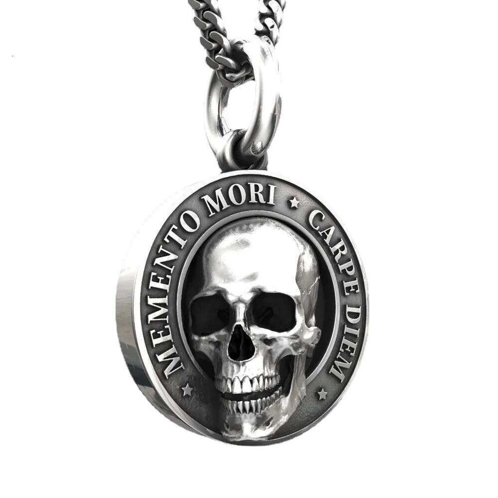 New Halloween Skull Necklace Personalized Punk Men and Women Gift Batch