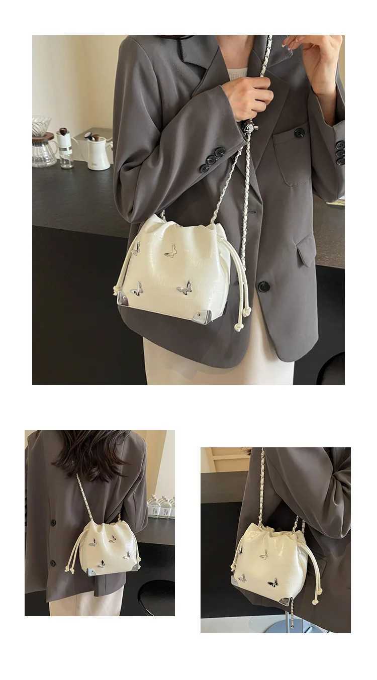 Luxury Women Brand PU Leather Pleated Crossbody Bag Retro Chain Metal Butterfly Bucket Messenger Bag Y250303