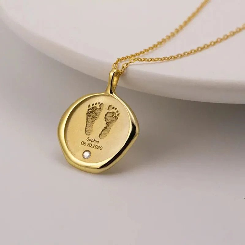 Custom Baby Footprint Necklace Stamp Gold Stainless Steel Birthstone Pendant Personalized Handprint Kids Name Jewelry Gift 250304