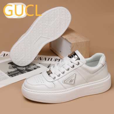 Breathable shoes, comfortable like on clouds.