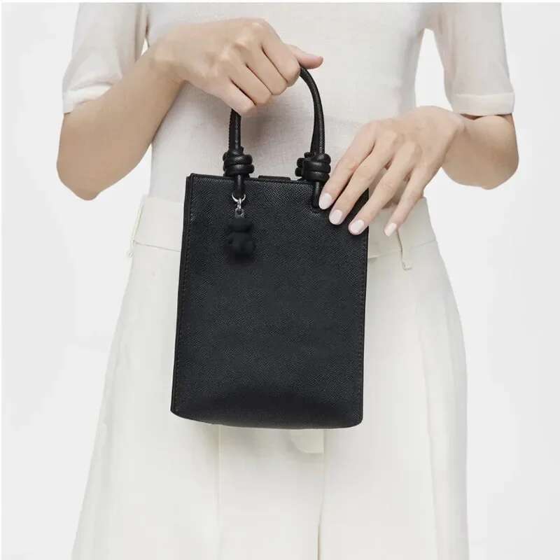 High Quality New Women's Solid Color Trend Shoulder Brand Design Crossbody Mobile Versatile Cosmetic Storage Bag