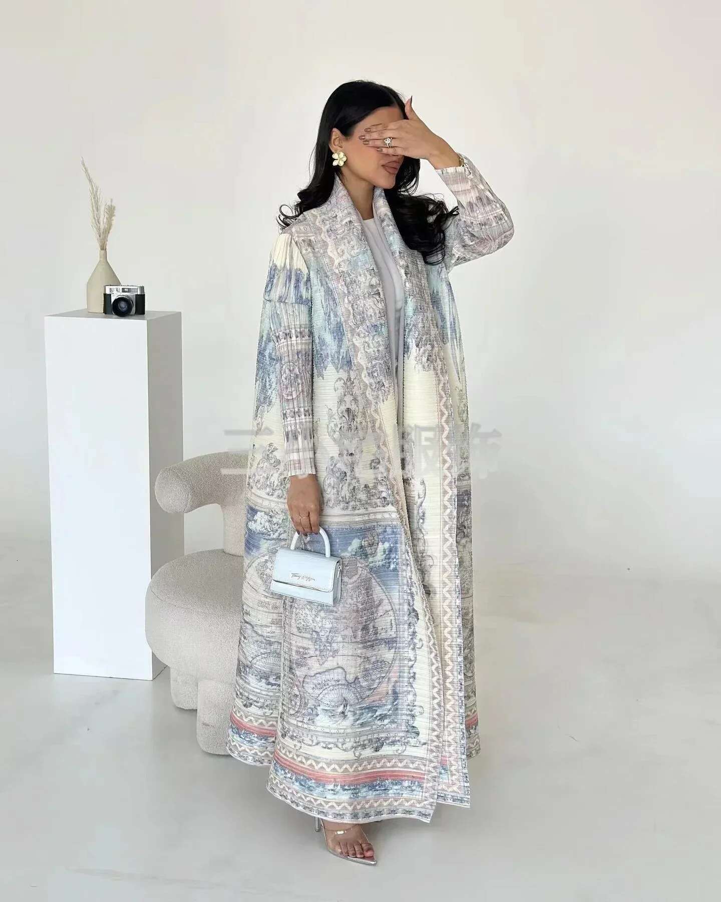 YUDX Miyake Pleated Print Foldable Collar Women's Long Sleeve Robe 2024 New Winter Original Design Fashion Cardigan Coat