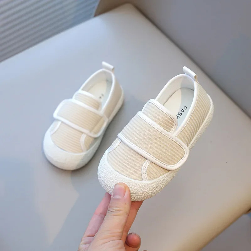 Striped fabric baby shoes slip on shallow every day girls and boys sports skin friendly childrens H09101 250303