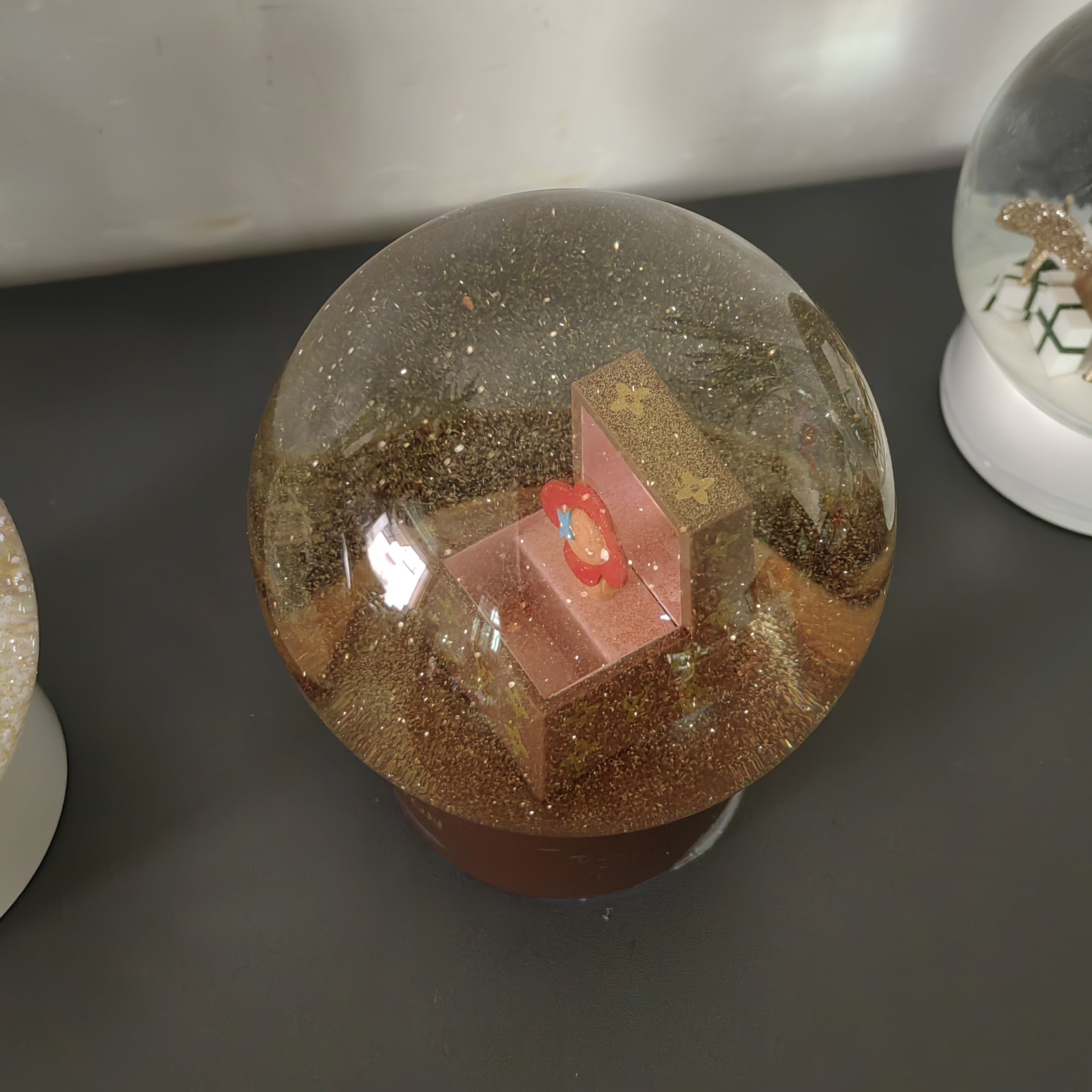 V Classics Heronsbill Snow Globe With Key&Castle House Design Inside Letters Crystal Ball