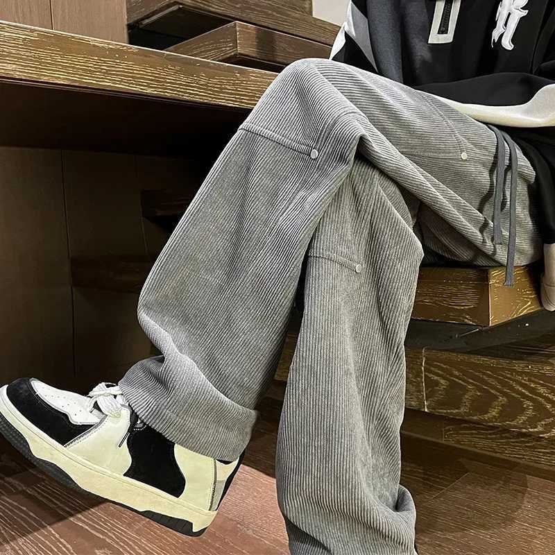 Spring Harem Corduroy Straight Pants For Men 2025 New Streetwear Baggy Sweatpants Men Casual Y2K Vintage Solid Cargo TrousersXJ250303