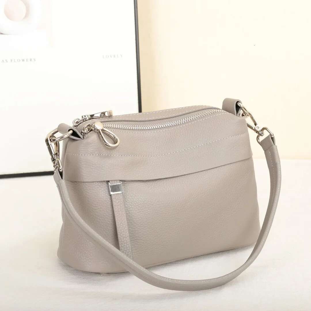 Head Layer Cowhide Leather Women's Shoulder Crossbody Large Capacity Multi Compartment Handbag Casual Practical Armpit Bag