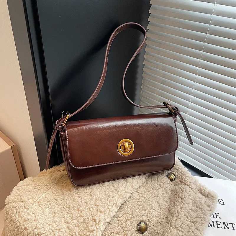 Simple Glossy Solid PU Square Shoulder Bags High Quality Compact Versatile Hasp Classic Style Crossbody Bags for Women 2025 Hot Y250303