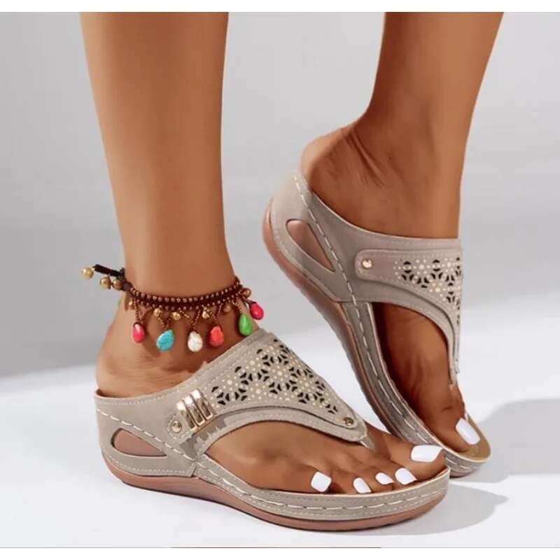 Platform New Summer Flip ps 2025 Lightweight Clip Toe Wedge Sandals Woman Non Slip Casual Beach Slippers Plus Size 43