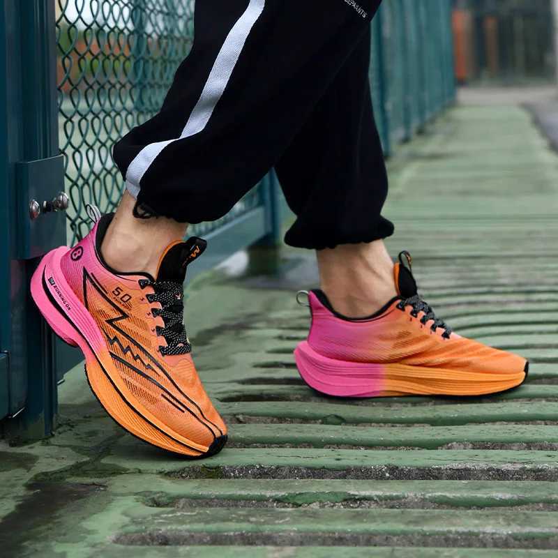 Mens Shoes Carbon Plate Cushioning Road Running Shoes Fashionable Printed Lace Up Tennis Shoes Non-slip Breathable Sports Shoes Z250304