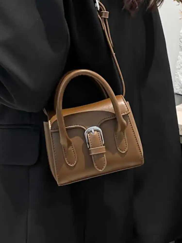 Mini Red PU Leather Flip Flat Bag Suitable for Womens Spring 2025 New Fashion Handbags and Wallets Womens Shoulder Bag Z250303