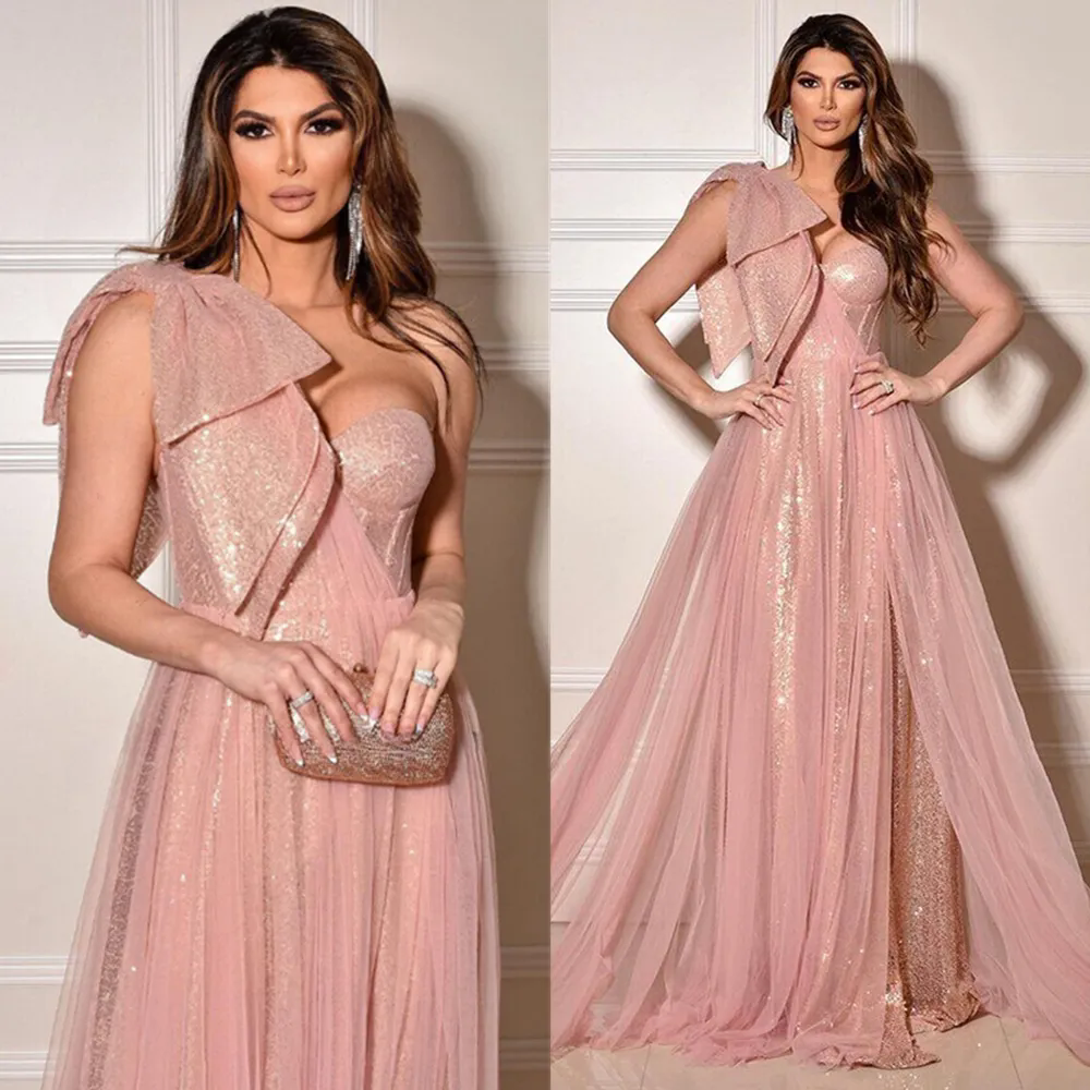 Dreamy Pink Prom Gown A-line Illusion Bow Sleeveless Sparkly Celebrity Banquet Dress Chic Formal Party Dress Long vestidos Zipper Back Evening Gowns