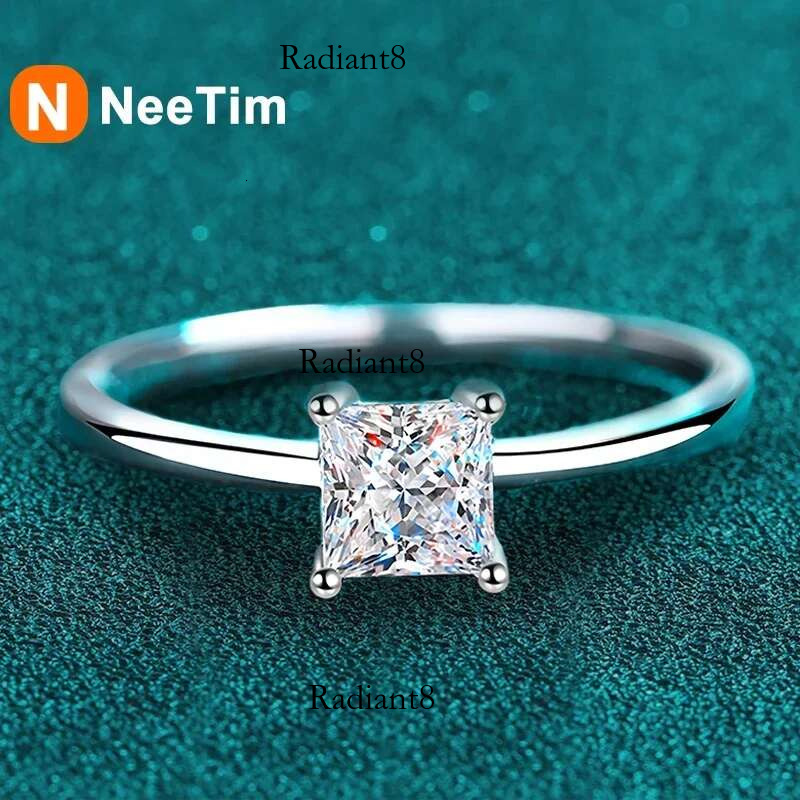 NeeTim 0.6 Princess Moissanite Engagement Ring Women Proposal Bridal Rings Sterg Sier Wedding Band with Certificate