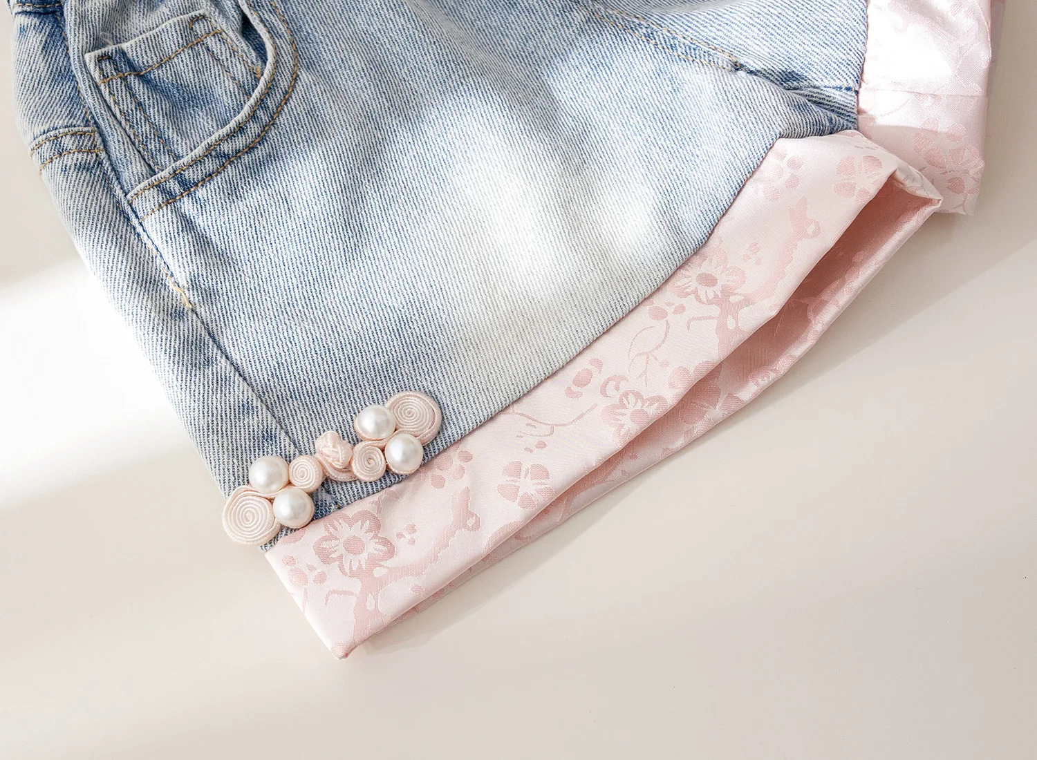 Girls Denim Shorts Summer Childrens Clothes Fashion Short Jeans For Baby Cute Shorts Pants Kids Costume Toddler 5 6 7Y 250304