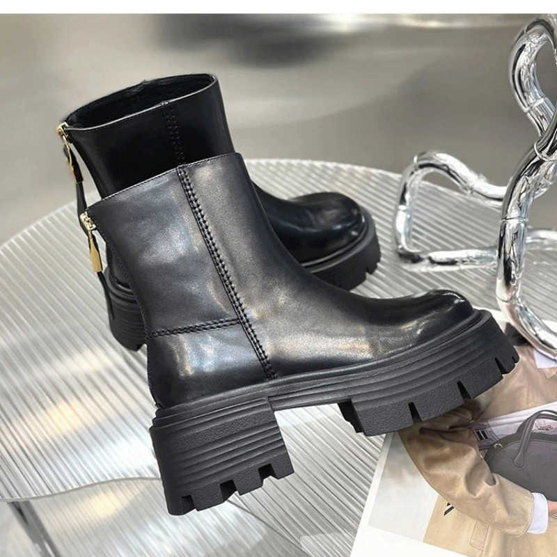 2023 Autumn/Winter New Casual Korean Edition Thick Sole Thick Heel Short Tube Fion High Heel Leather Boots Z250304