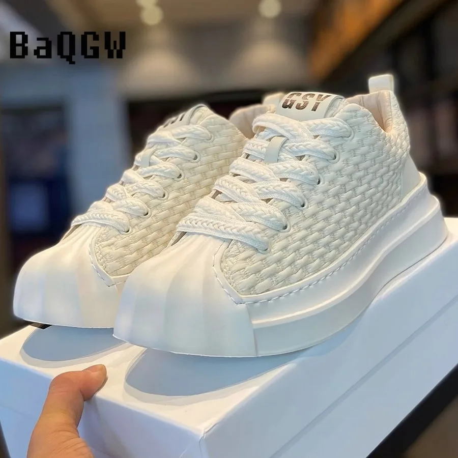 Striped Patchwork Breathable Shoes Man Fashion Soft Lightweight Skateboard Sneakers Retro Camel Summer Shoes Trend 250228