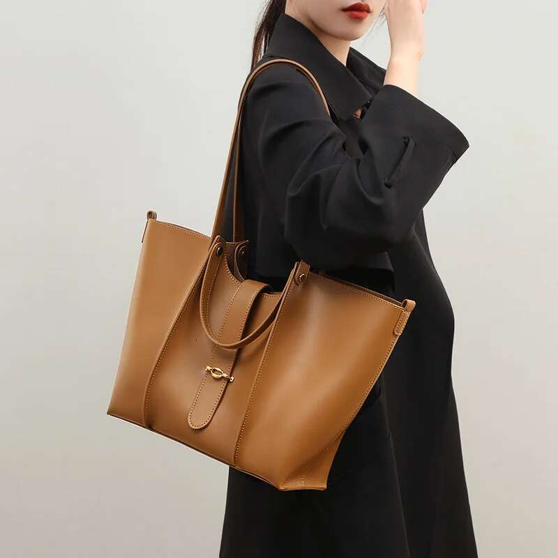 Cowhide Women's Tote Bag 2024 New Large Capacity Fashion Designer Classic Vintage Pleats Women Shoulder Bags