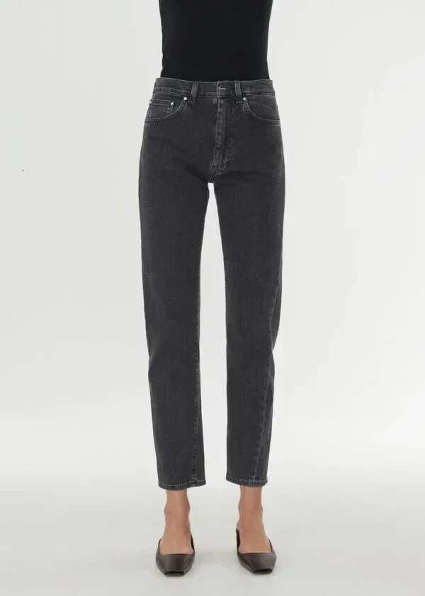Long Pants 2025 New Loose Twisted Nine Point Straight Jeans Women