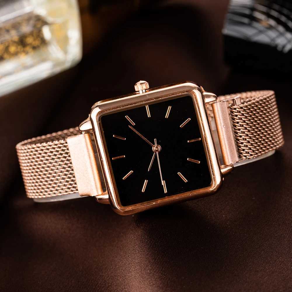 Gold Women Bracelets Square Female es Fashion Ladies Sports Dr Wrist Waterproof Metal For WomenXJ250304