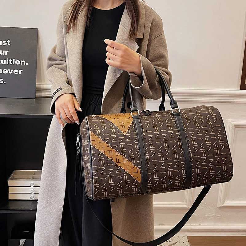 Cross Border PU Travel Bag Fashionable Letter fitness Bag Spring New Production Bag Large Capacity Single Shoulder Luggage Bag Y250304